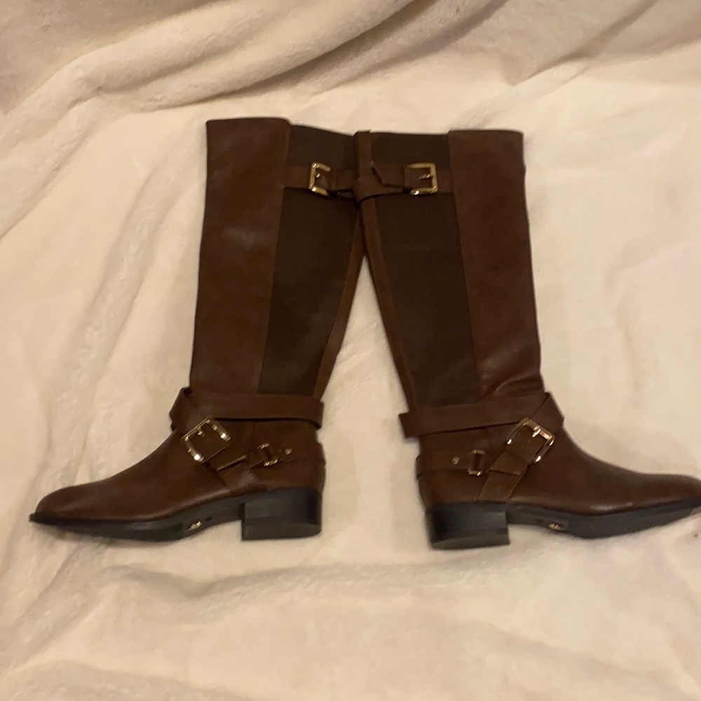 BRAND NEW TALL BROWN BOOTS